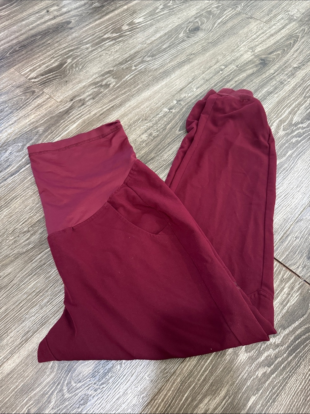 Burgundy maternity figs scrub joggers